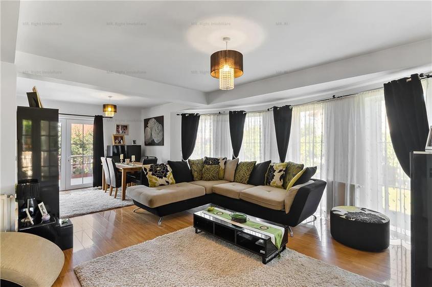 Vila / Casa superba cu 5 camere zona | 1032 mp teren |  Sanpetru Brasov