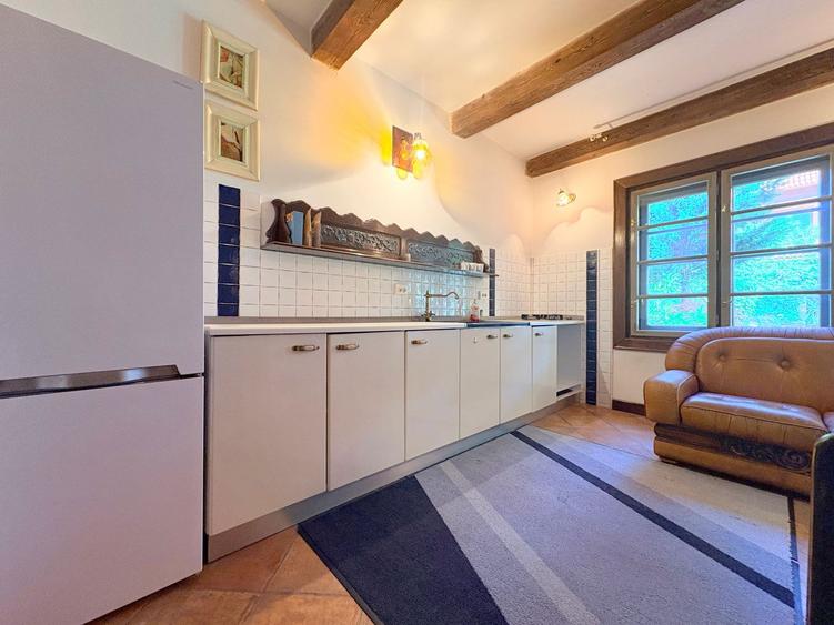 Apartament cu o camera, la casa, spatios - Zona Ghirodei