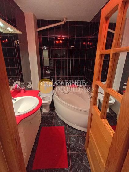 Rond Vechi Nicolina - 3 camere Decomandat ETAJ 1 - 81mp - 7