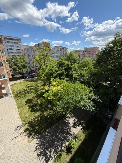 Vanzare 3 camere zona Nicolina - Pizza Nico - 2 bai - 2 balcoane