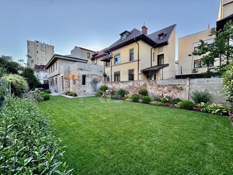 Vilă la gri în zona Polonă lângă Ambasada Turciei