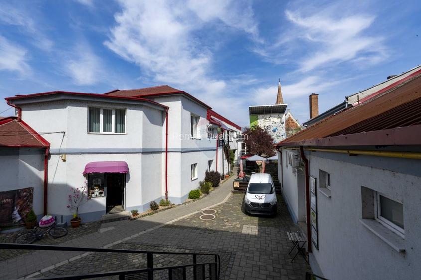 Clădire comercială de vânzare, 2240mp, Ultracentral, str Primăriei - 13