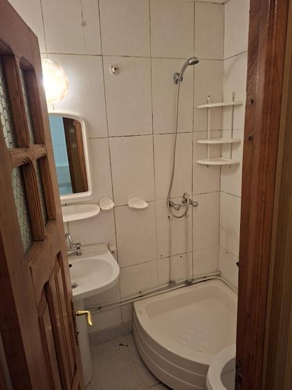 3 camere Popa Șapcă , Decomandat / centrală , Amplasament EXCELENT!