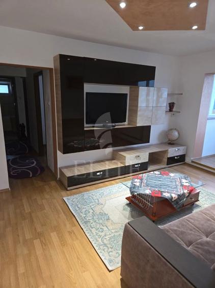 Apartament 3 camere în zona COMPLEX BIG