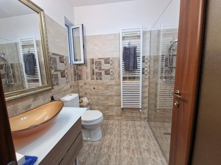 VILA DE INCHIRIAT IN CONSTANTA