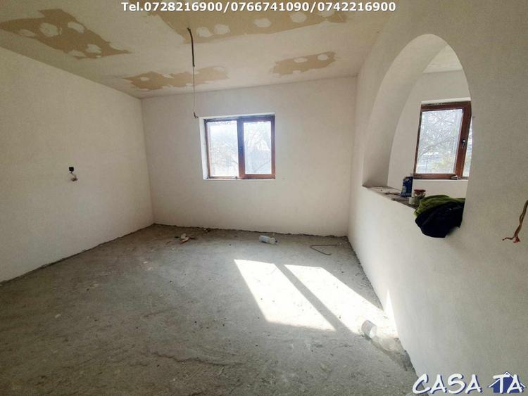 Casa D+P+M, situata in Arcani (Campofeni)
