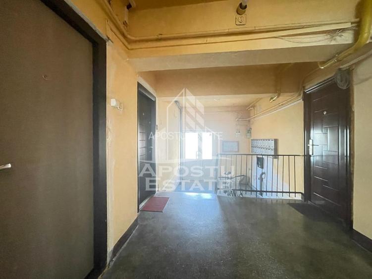 Apartament 2 camere cu parcare - zona Central - T. Vladimirescu - 17