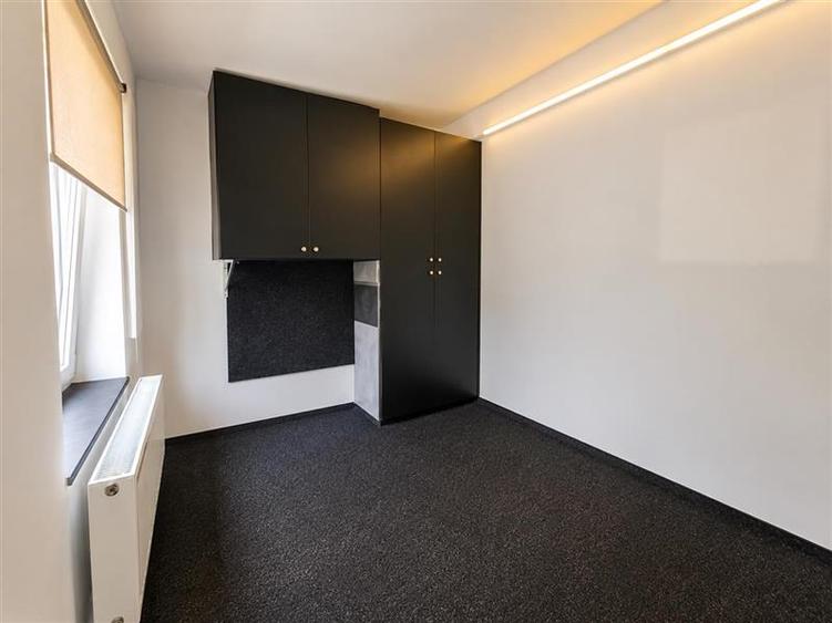 Casa cu teren 413 mp, Florilor, Brasov, 7 incaperi, potential business