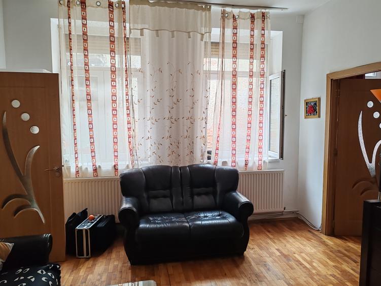 Apartament 2 camere liber la vanzare zona Centrul Istoric