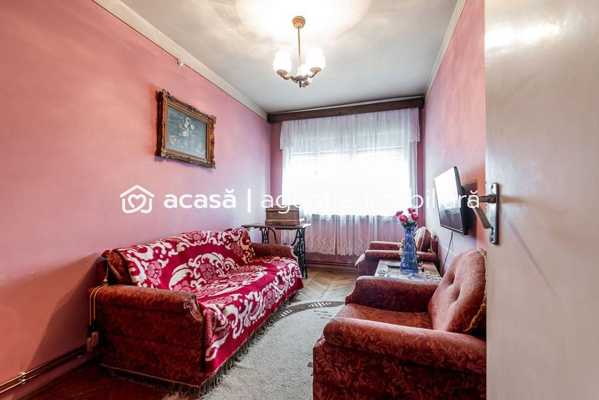 Apartament cu 4 camere decomandat cu vedere panoramica