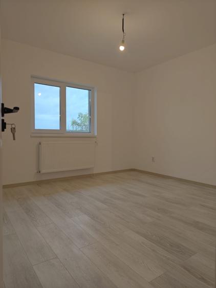 FARA COMISION casa cu 4 camere 2 bai PARTER + Pod Mansardabil cu placa la cheie