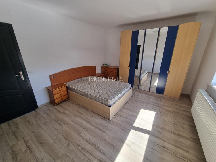 Casă înșiruită de închiriat | 3 dormitoare | Terasă 16 mp | 600 € - 3