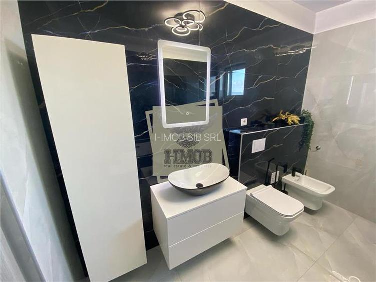 Penthouse de lux cu 3 camere 2 bai si terasa in Sibiu - 11