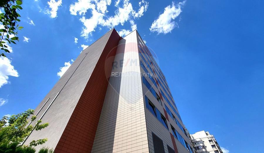 Spatiu birouri de inchiriat 220 - 330 - 550 mp Clasa A. Comision 0% - 18