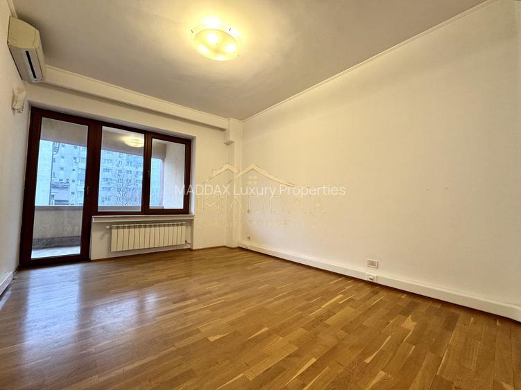 Vila centrala cu 13 camere *460mpu* + garaj // Dorobanți - 24