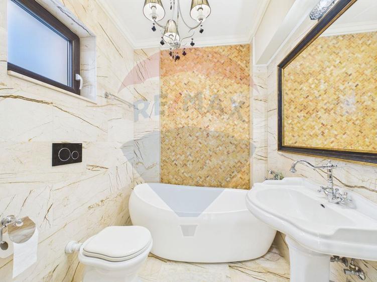 Vila Premium de vanzare P+2  Curte Privata - Therme