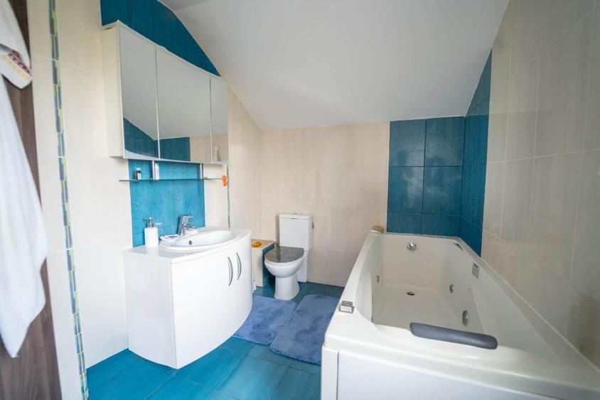 Casa individuala, P+M, complet mobilata , piscina si jacuzzi, comuna Berceni!