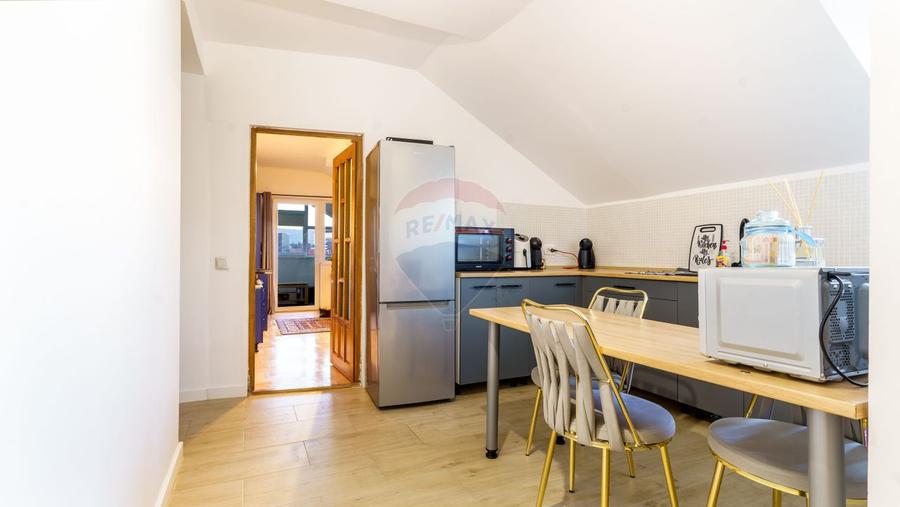 Casa individuala cu 3 apartamente, comision 0%, Intre Lacuri