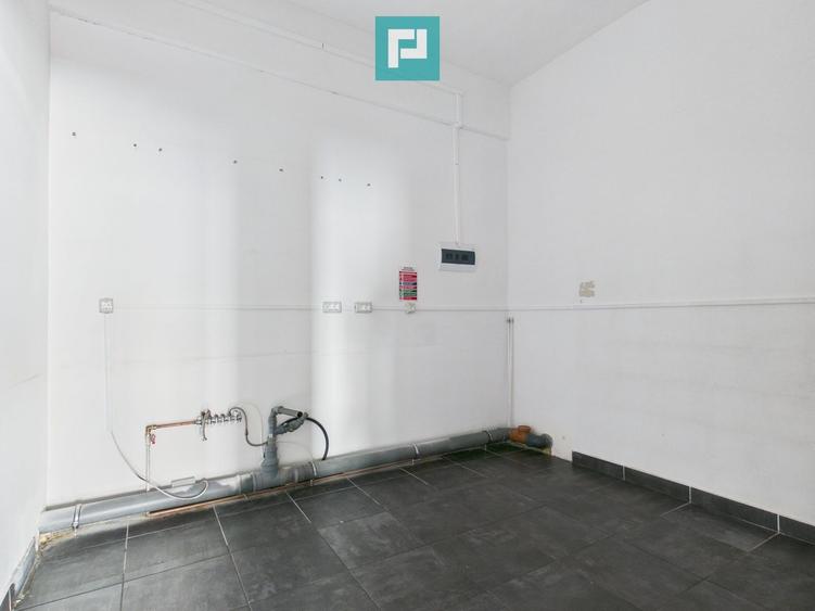 Spațiu de 135 mp cu vad comercial în Arad