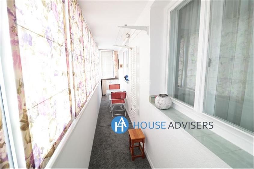 Vanzare apartament 3 camere 1 Mai - 16