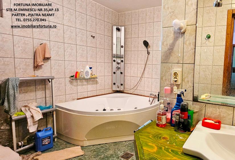 Apartament 4 camere multifunctional cu loc parcare,zona Precista-Biserica Noua