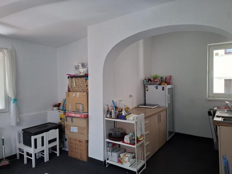 URGENT!, PARCARE DEDICATA,CURTE EXCLUSIVA, MANSARDA BONUS, NEGOCIABIL