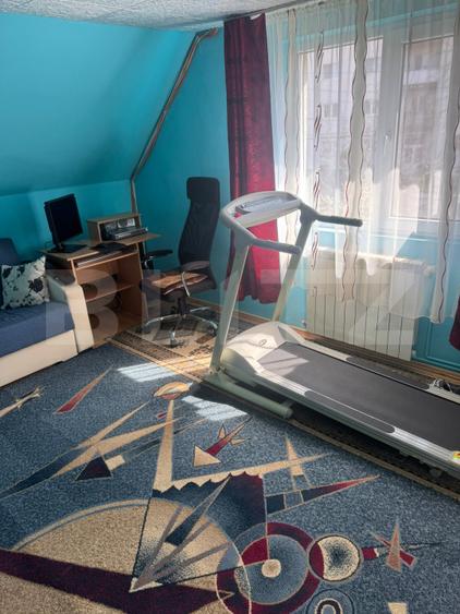 Casă spațioasă 7 camere, 247 mp, curte generoasa, amenajată-zona Dealul Florilor
