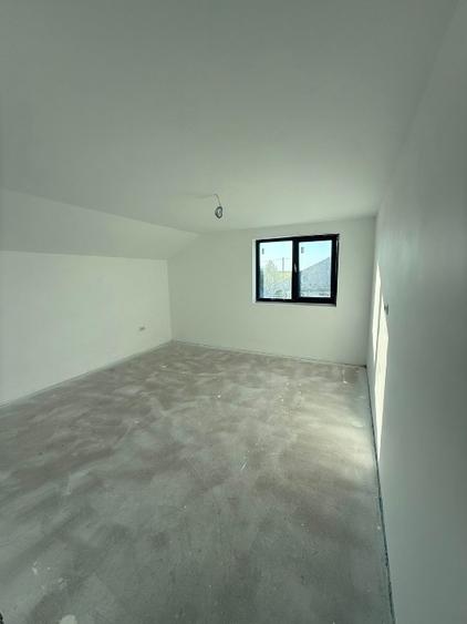 Casă noua P+M - 5 CAMERE - curte 520 mp -  doar 15 min de Bucuresti