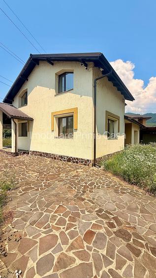 ZONA PRONTO Casă P+E 200 mp, 2 garaje, teren 723mp