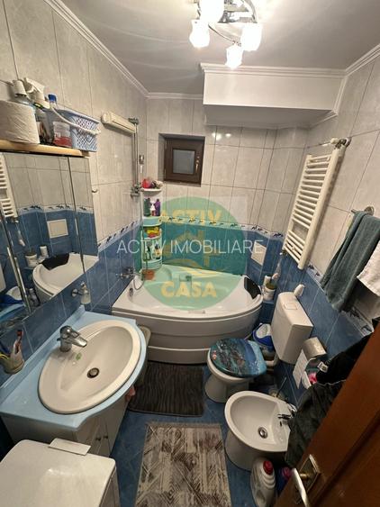 De vânzare apartament cu 2camere, situat în zona AntonPann - 3
