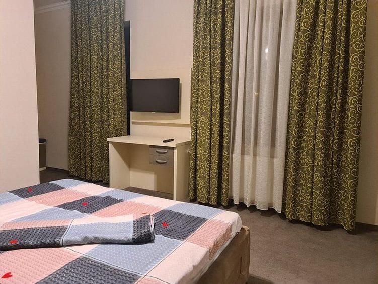 Vila P+1E, 7 camere, curte amenajata - zona Mall, George Cosbuc, 2750 E