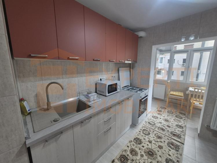 Apartament de închiriat – 2 camere decomandat, zona Dacia, proaspăt renovat