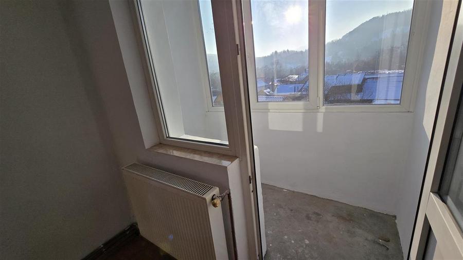 Apartament 3 camere Suceava Molid De Vanzare!