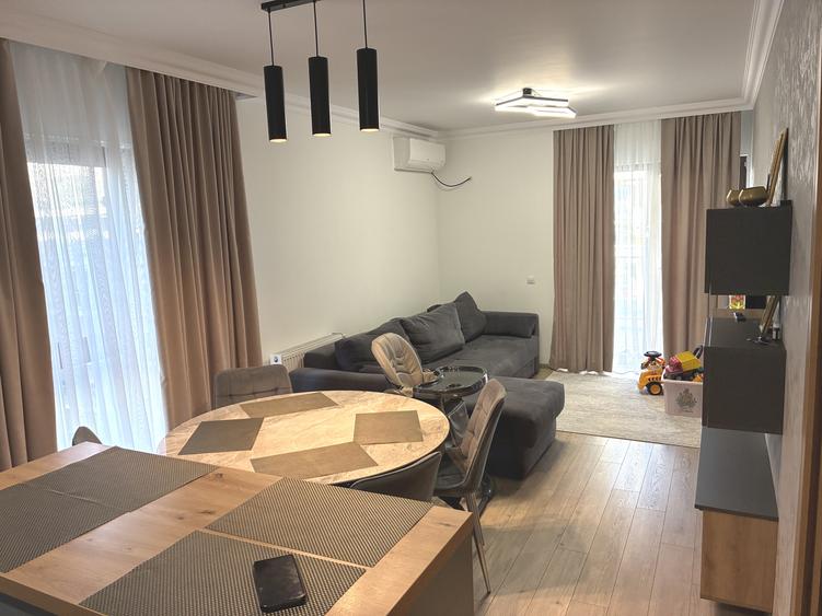 Apartament 4 camere Drumul Taberei