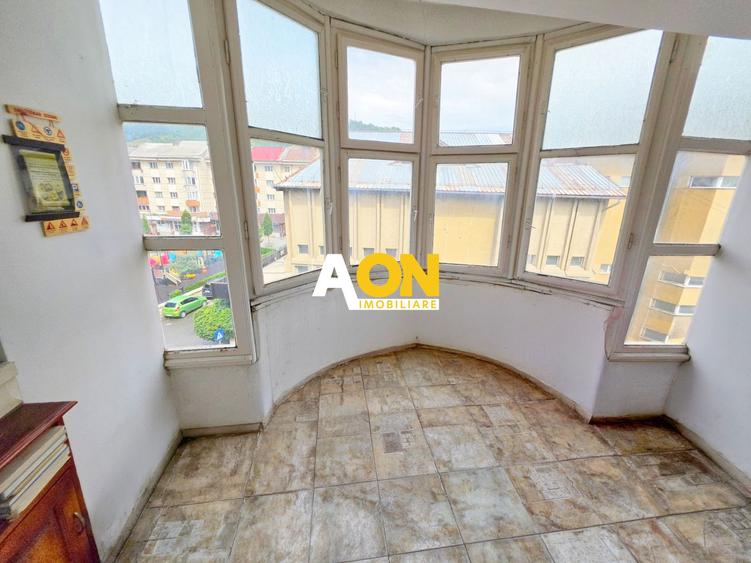 COMISION ZERO! Apartament 3 camere, etaj 3, ultracentral, Campeni