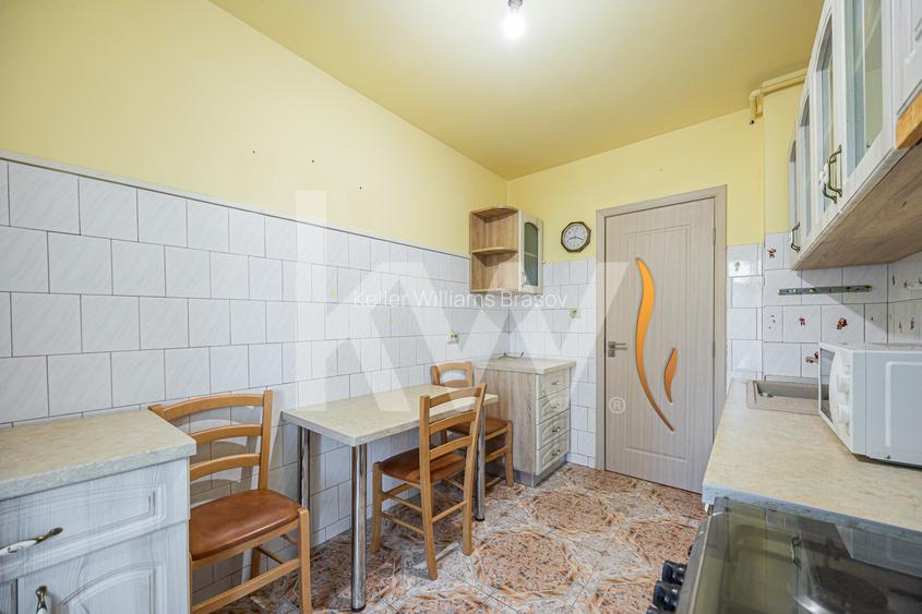 Vânzare apartament cu 2 camere,  2 balcoane, decomandat - zona Tractorul - 7