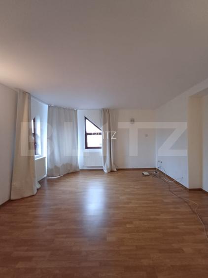 Casa cu 5 camere, 198 mp utili, 600 mp teren, in cartierul Primaverii - 12