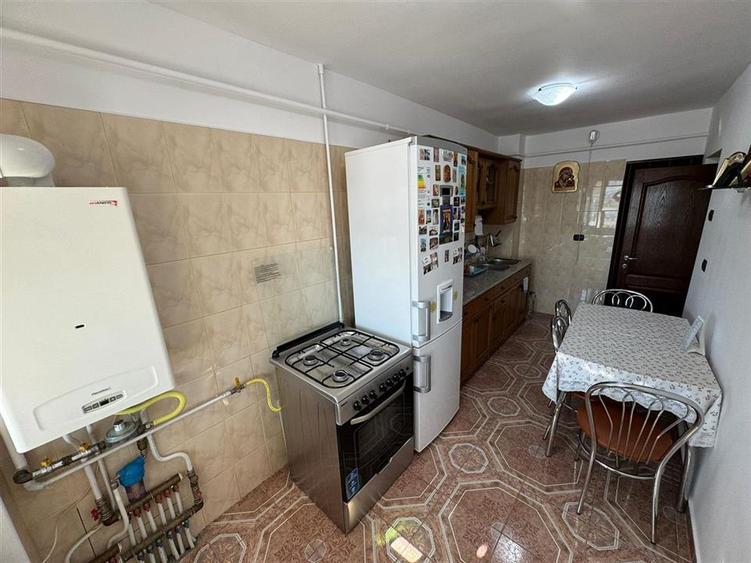 Apartament 3 camere, mobilat si utilat, ultracentral, etaj 9/10