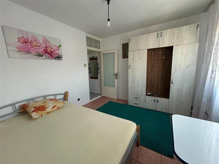 Apartament 2 camere, decomandat, mobilat si utilat modest, Gemenii