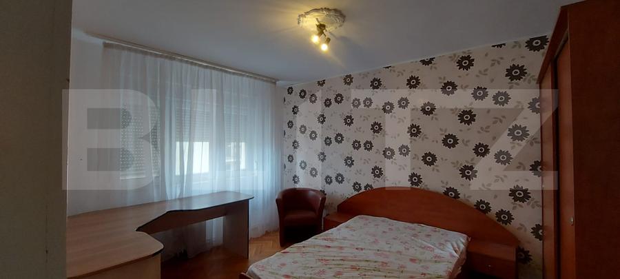 Apartament 3 camere, 114.67 mp, etaj intermediar, zonă Centrală