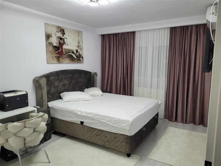Apartament 2 camere LUX decomandat balcon zona Vasile Aaron