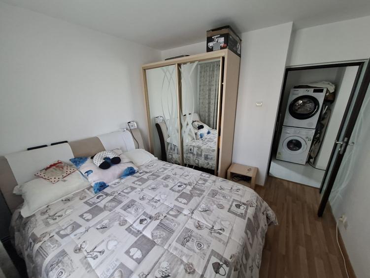 Apartament 2 camere, decomandat, zona Dacia