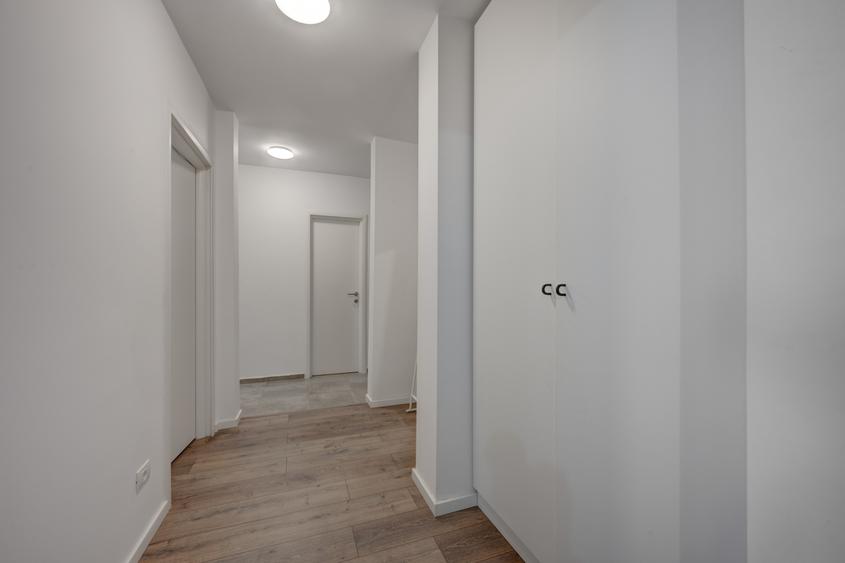 Titan Metrou -2 Camere- Renovat, Mobilat, Utilat, Decomandat