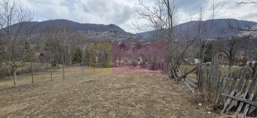 Teren intravilan de vanzare in Valea Doftanei