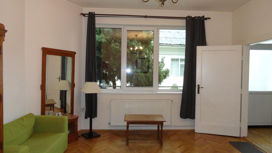 Apartament cu o camera situat in zona centrala, aproape de P-ta Avram Iancu