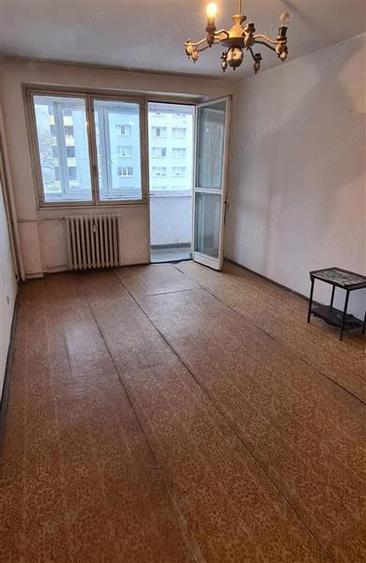 Vanzare apartament 3 camere Lacul Tei