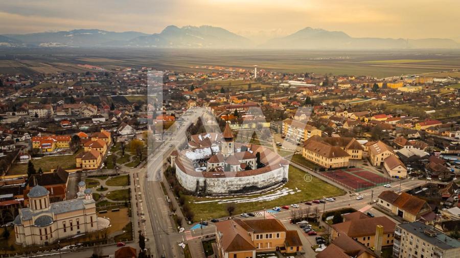 Proiect de restaurare langa Cetatea Prejmer, casa si teren de 5.458 mp