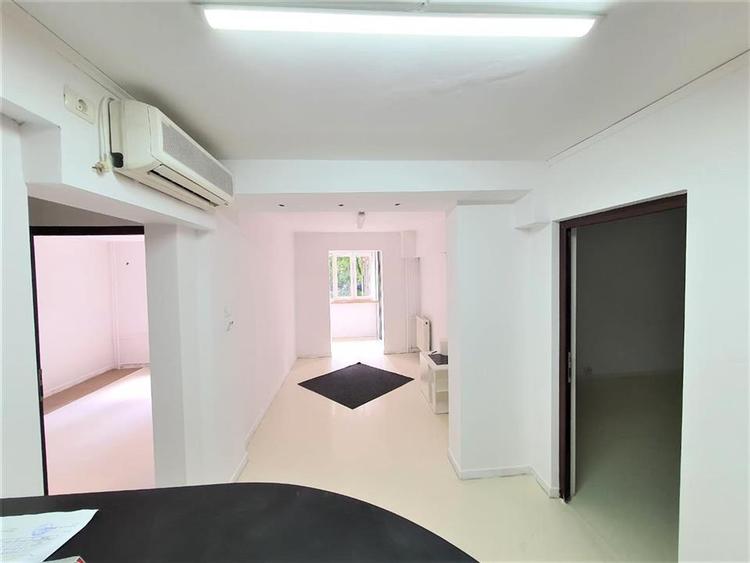 Inchiriere Apartament cu 4 camere Dristor - Cabinet Medical, Birouri