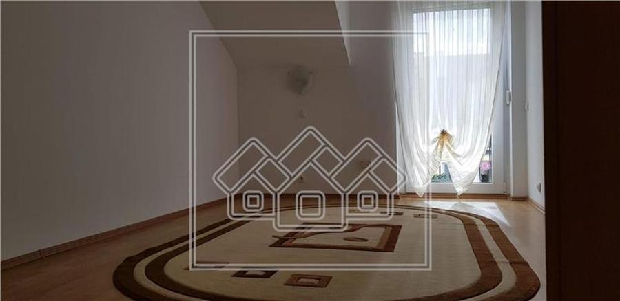 Casa de inchiriat in Sibiu - 160 mp utili, 4 camere - Zona Moldoveanu