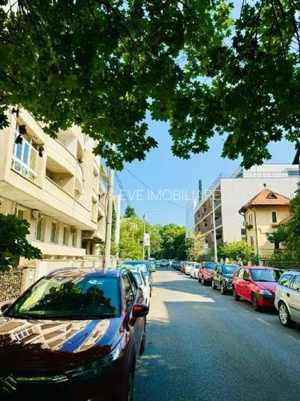 Aviatorilor – Kiseleff | Reședință exclusivistă 400 mp | 6 dormitoare | 4 băi - 3